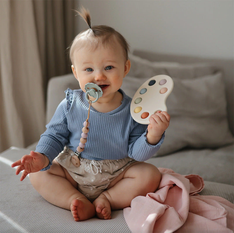 Daisy Natural Rubber Pacifier - Sage