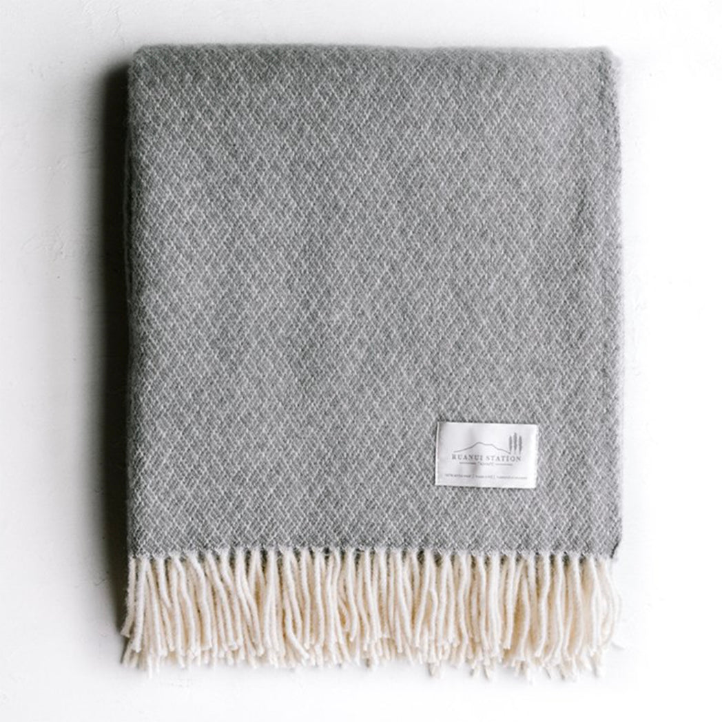 NZ Lambs Wool Throw | Gully Grey Diamond