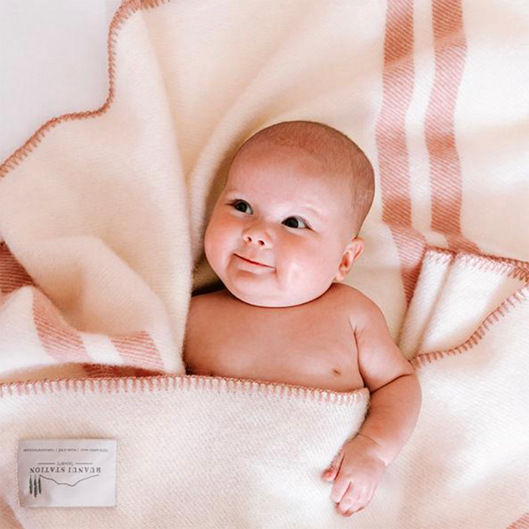 NZ Lambs Wool Blanket | Piki Pink Trim