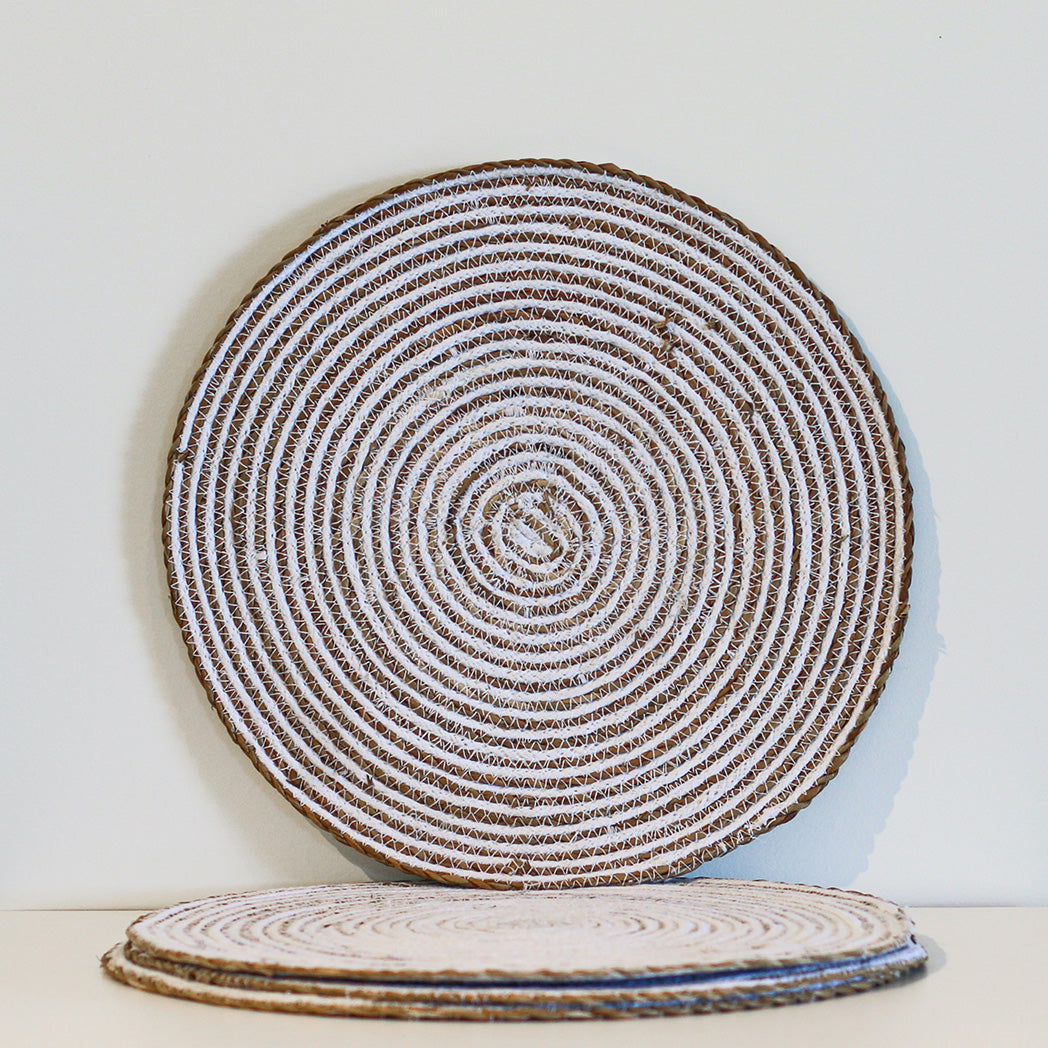 Round Simply White Placemat s/4